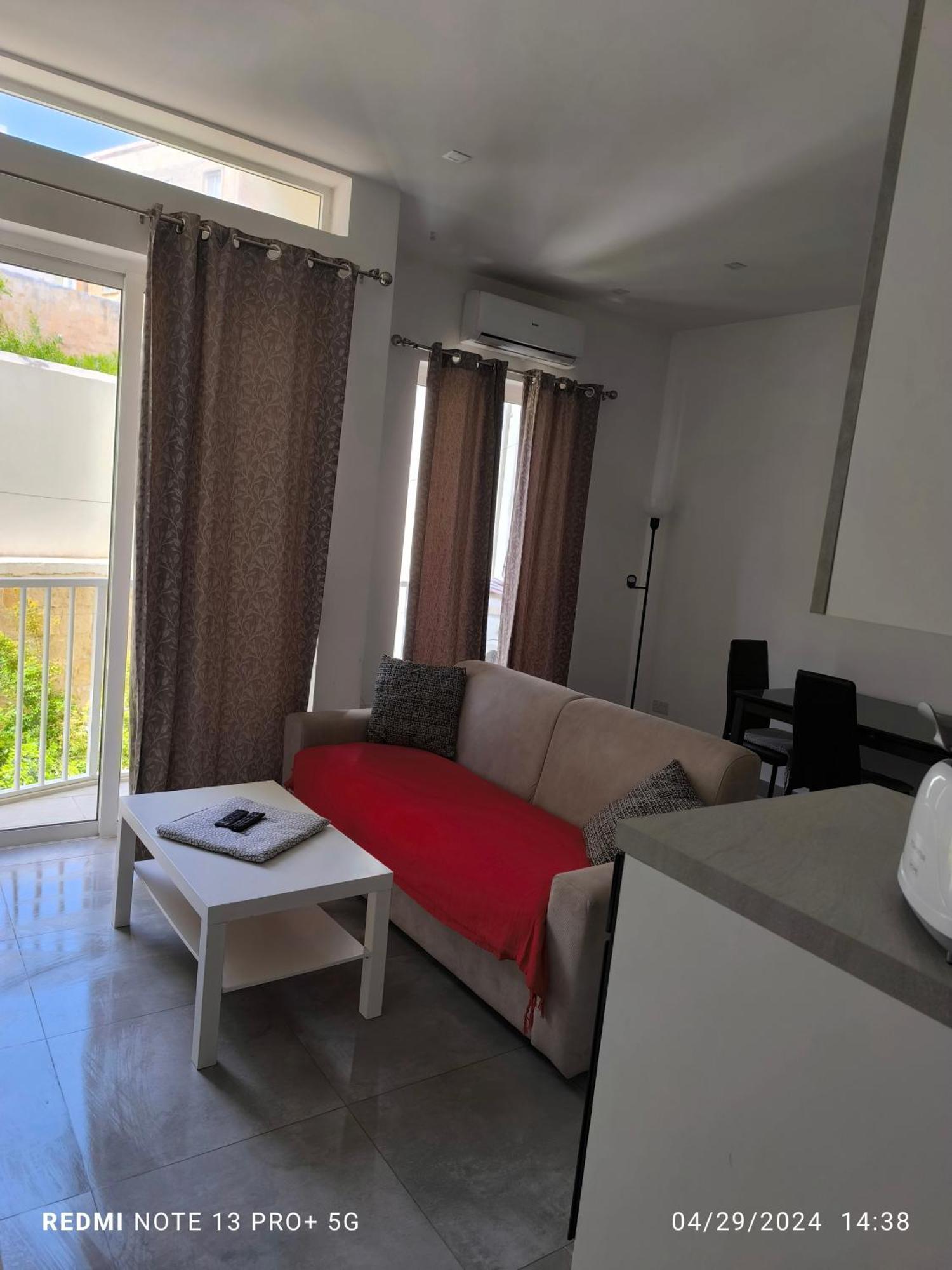 One Bedroom Tea Apartment Il-Gzira Exteriör bild