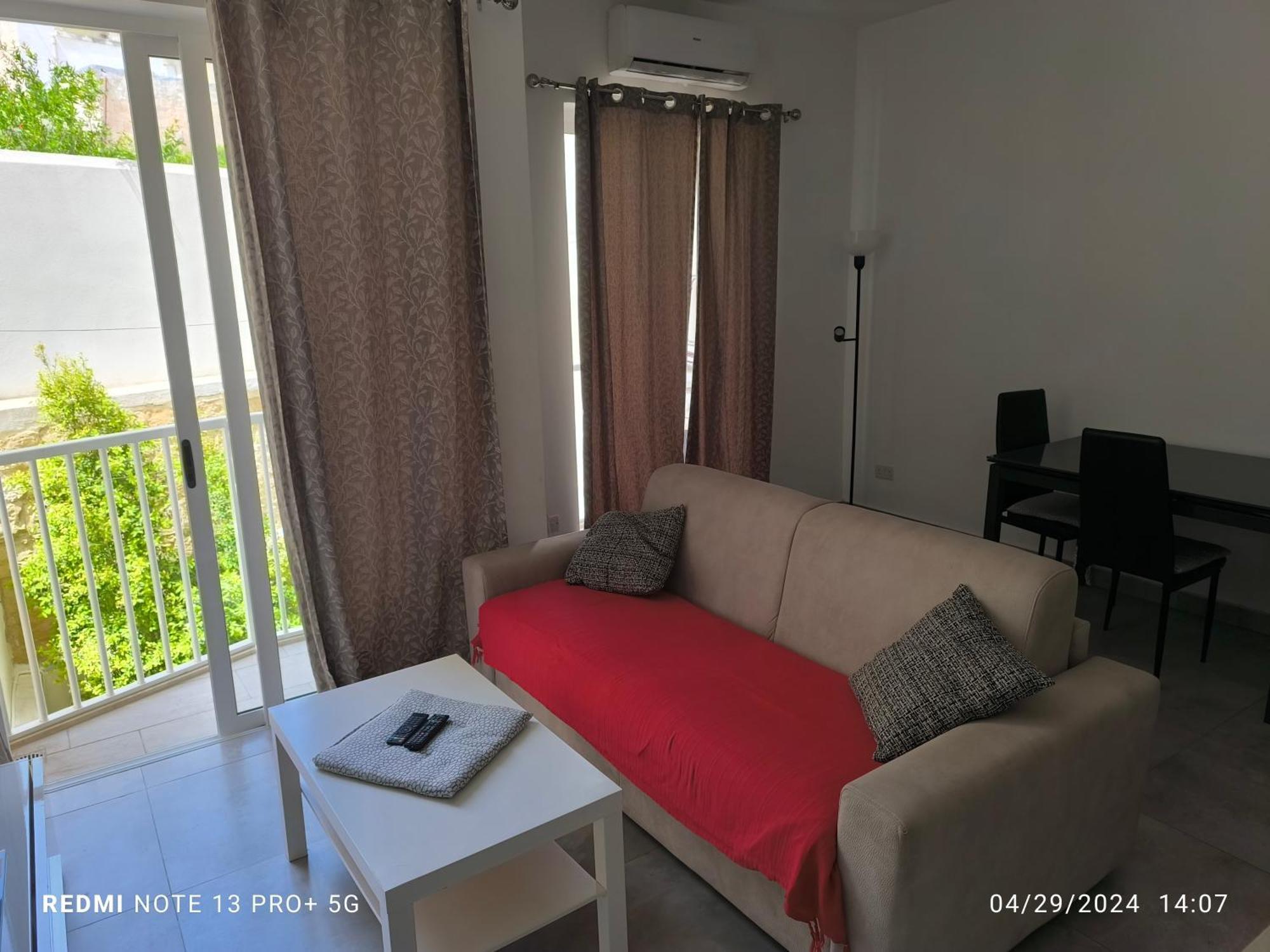 One Bedroom Tea Apartment Il-Gzira Exteriör bild